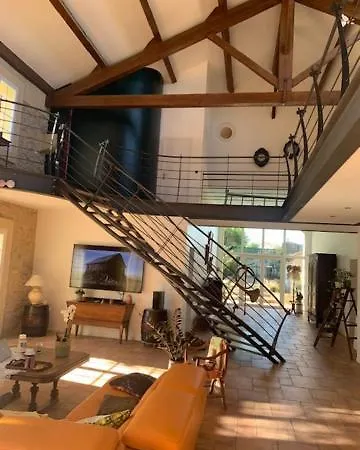 D'hotes La Soulenque Luxury Oda ve Kahvaltı