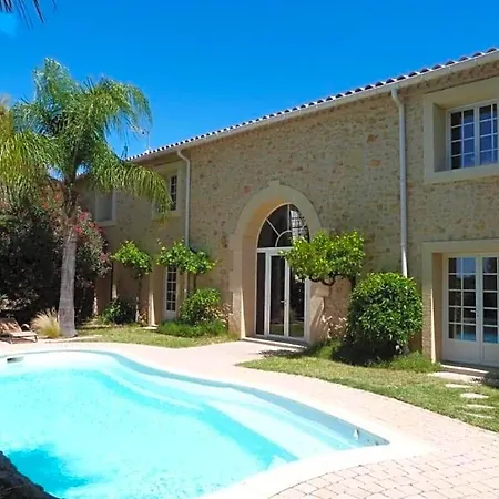 לינה וארוחת בוקר D'hotes La Soulenque Luxury 4*