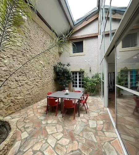D'hotes La Soulenque Luxury Bed & Breakfast Capestang